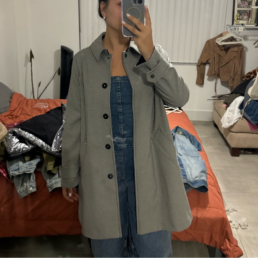 Black And White Pattern Coat - image 1